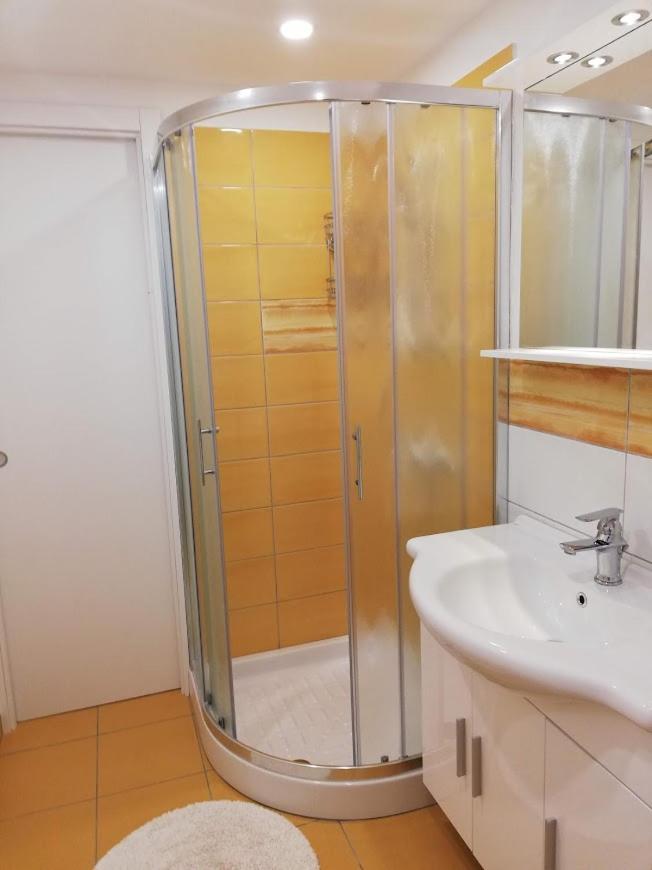 Apartment Ana Бохинь Экстерьер фото